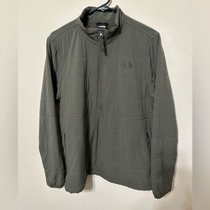 North Face Women’s 1/4 zip pullover
